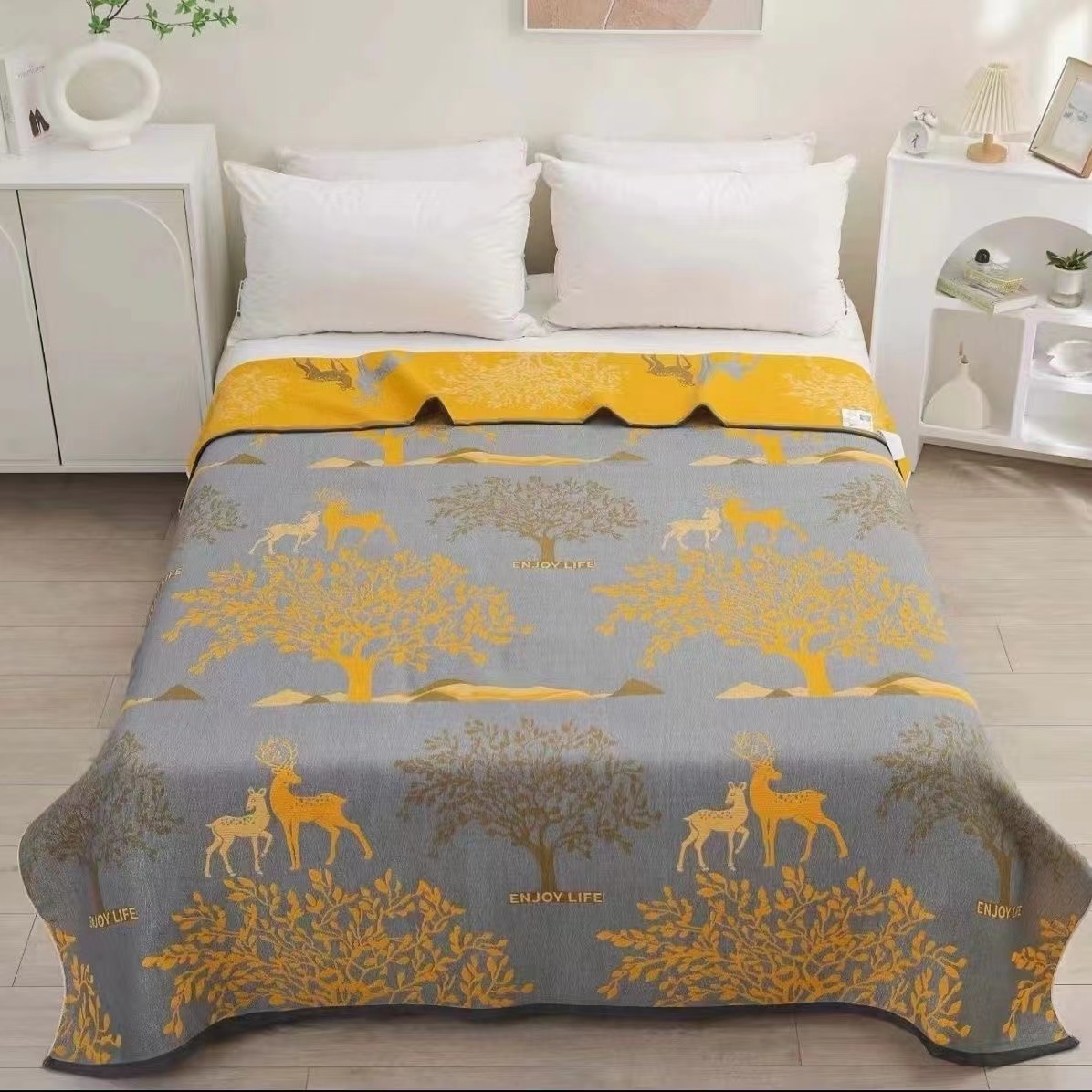 新款纯双层纱布盖毯吉祥小鹿多功能冷感精梳布毯透气舒适双面舒适