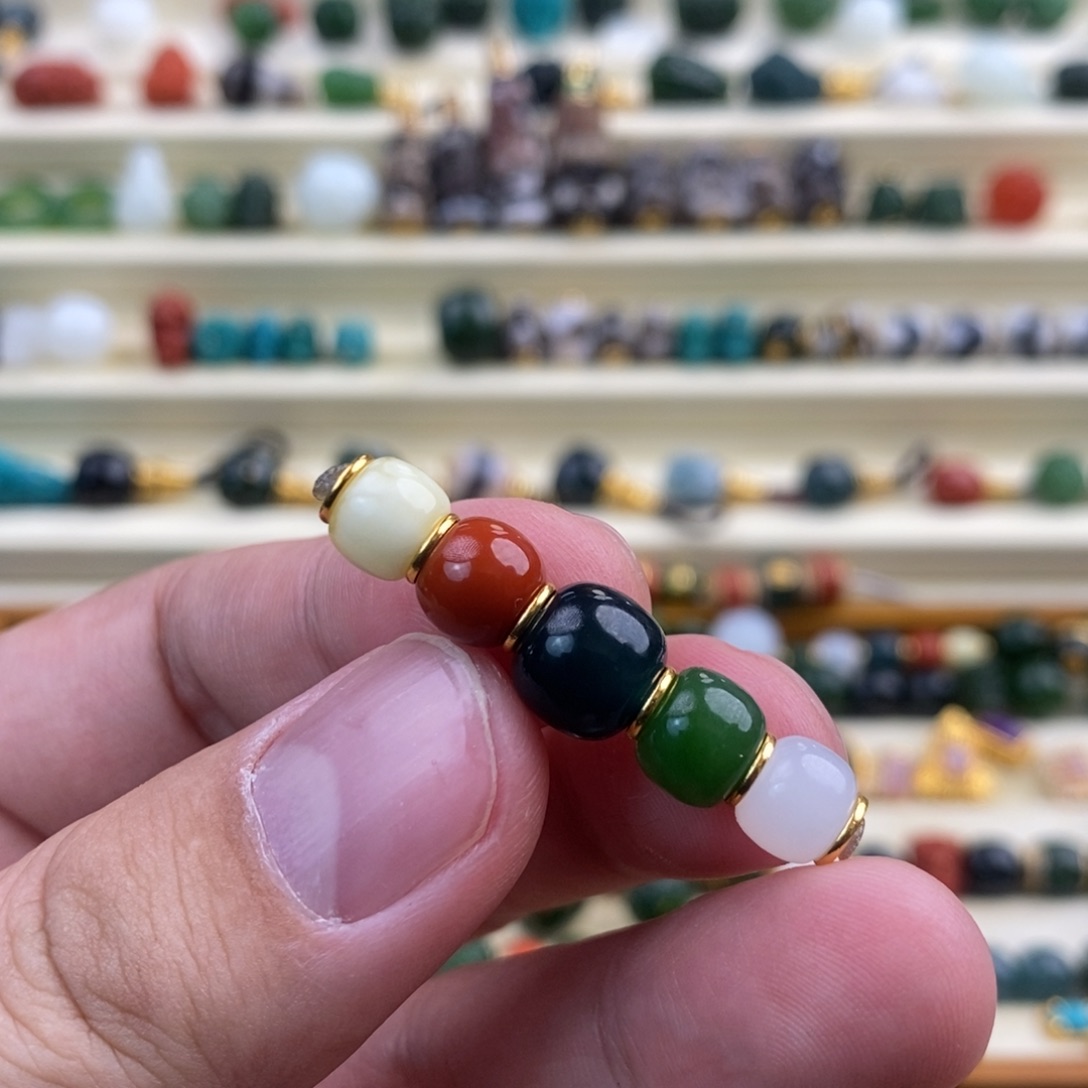 翡翠颈饰18K金镶嵌༺****༻顶珠