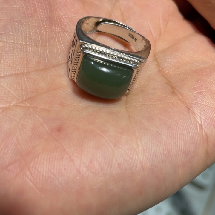 银S925镶嵌戒指岫岩老玉（透闪石质玉）程*
