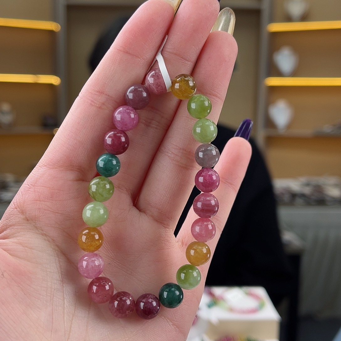 碧玺碧玺7mm（多样性发一件未镶嵌二*