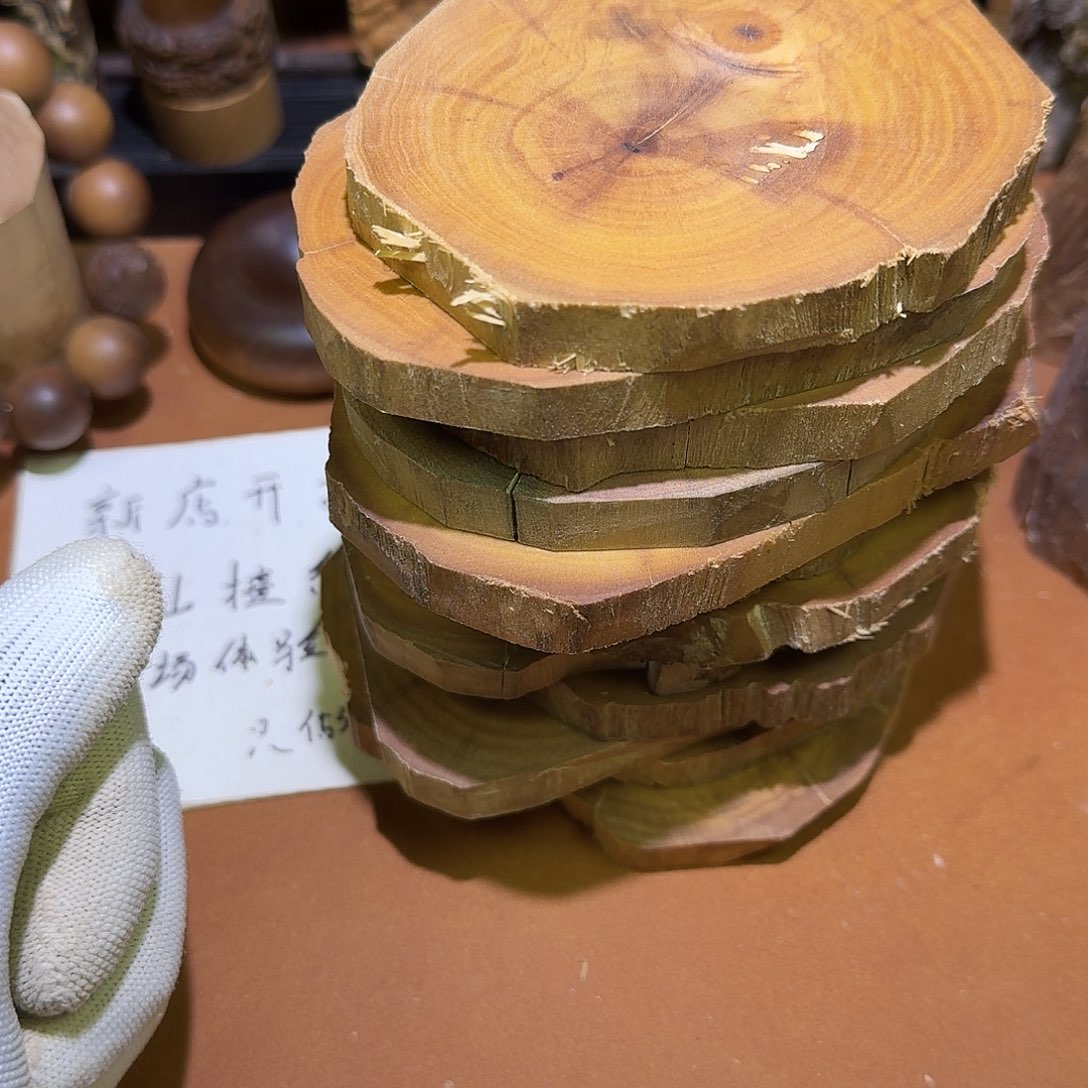 檀香木老山檀香原料80-100克左右