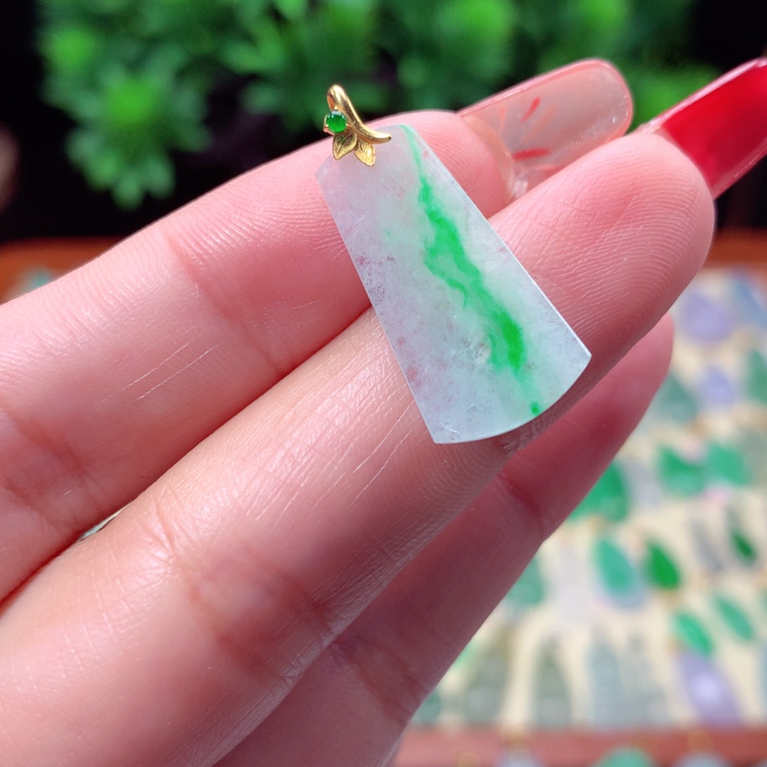 翡翠吊坠(不含链)18K金镶嵌