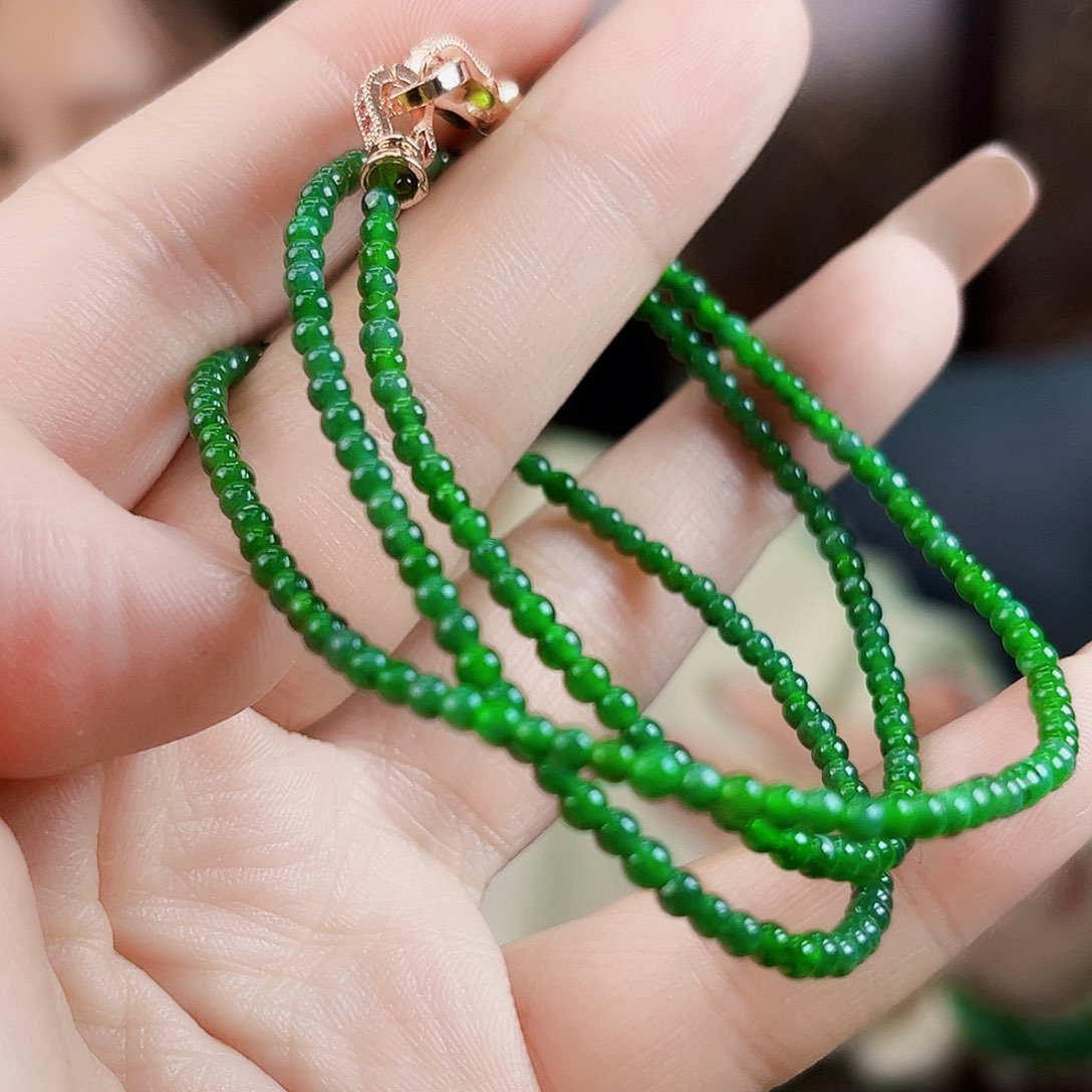 翡翠未镶嵌颈饰项链