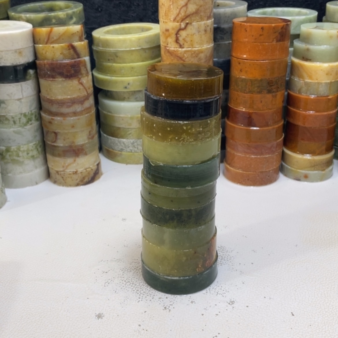 【闪购商品】蛇纹石玉未镶嵌珠宝半成品