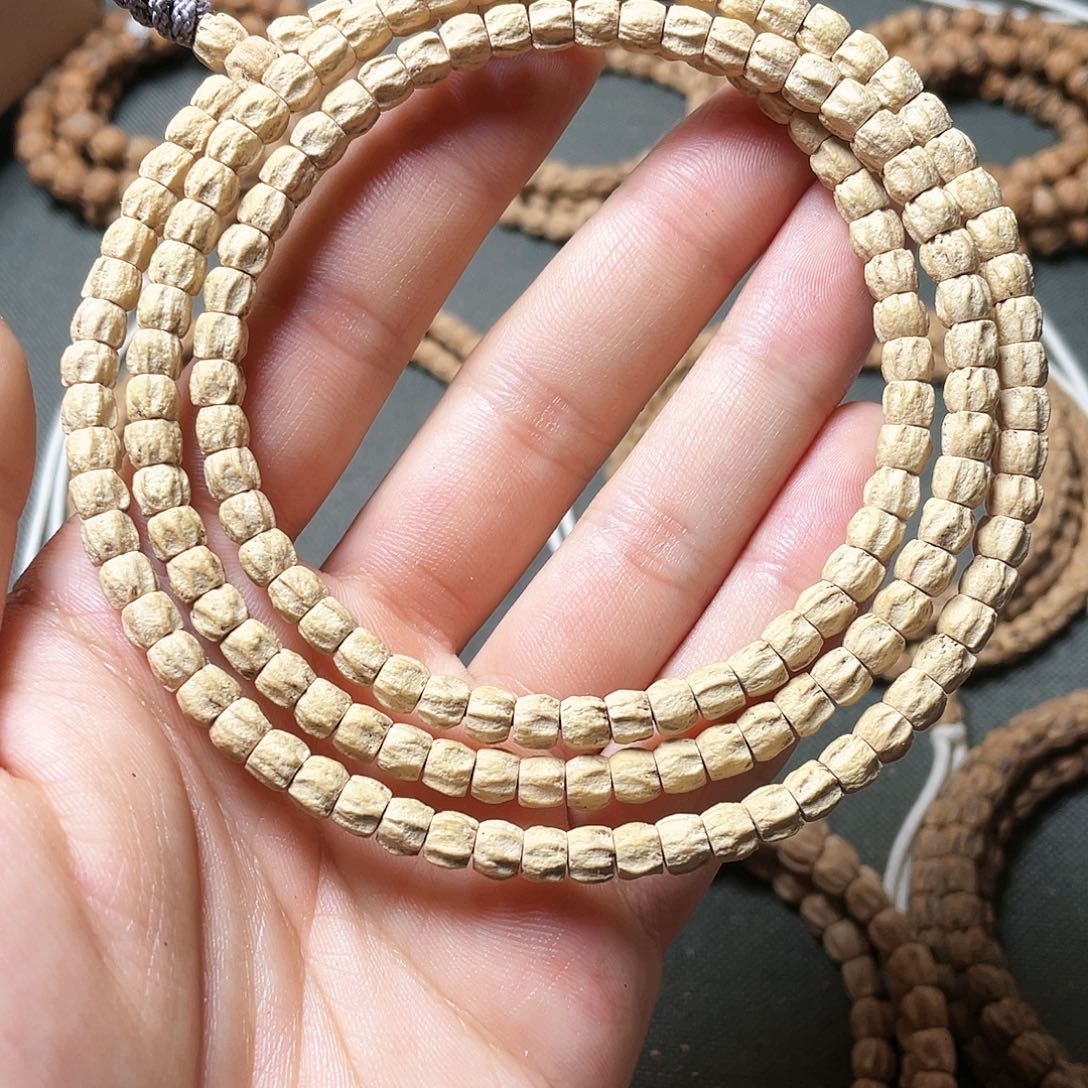 柏香籽/百香籽吊坠