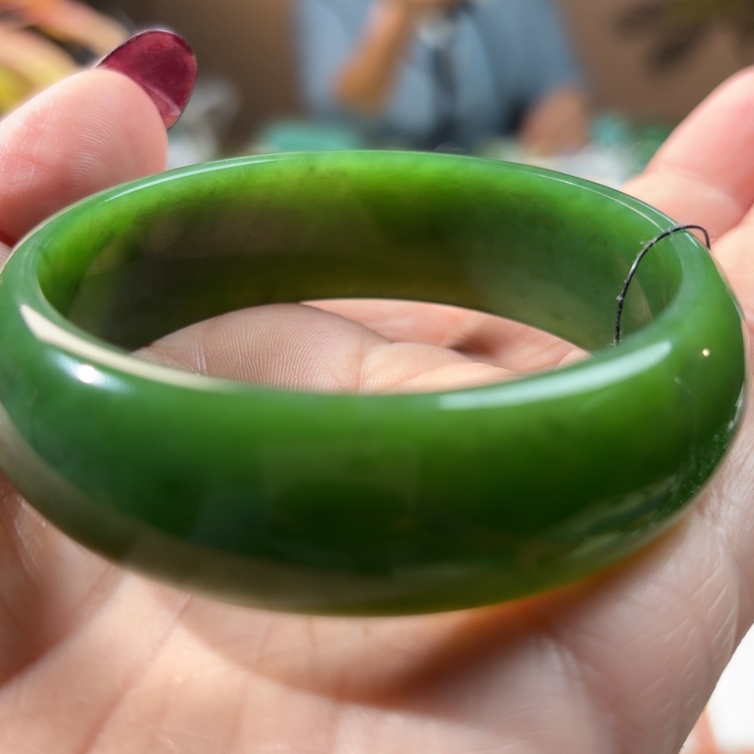 未镶嵌手镯和田玉（碧玉）