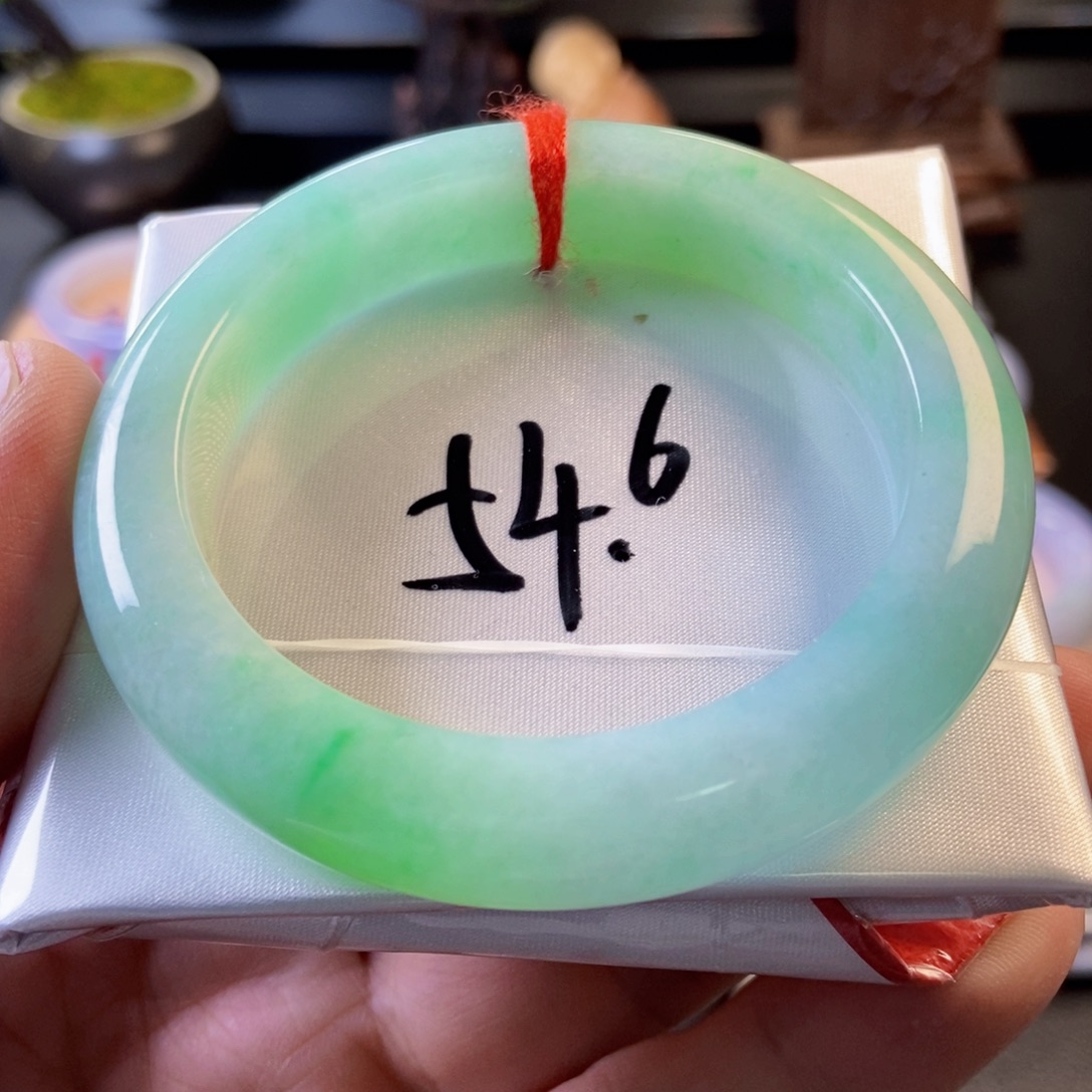 翡翠未镶嵌手镯21，绿底正圈