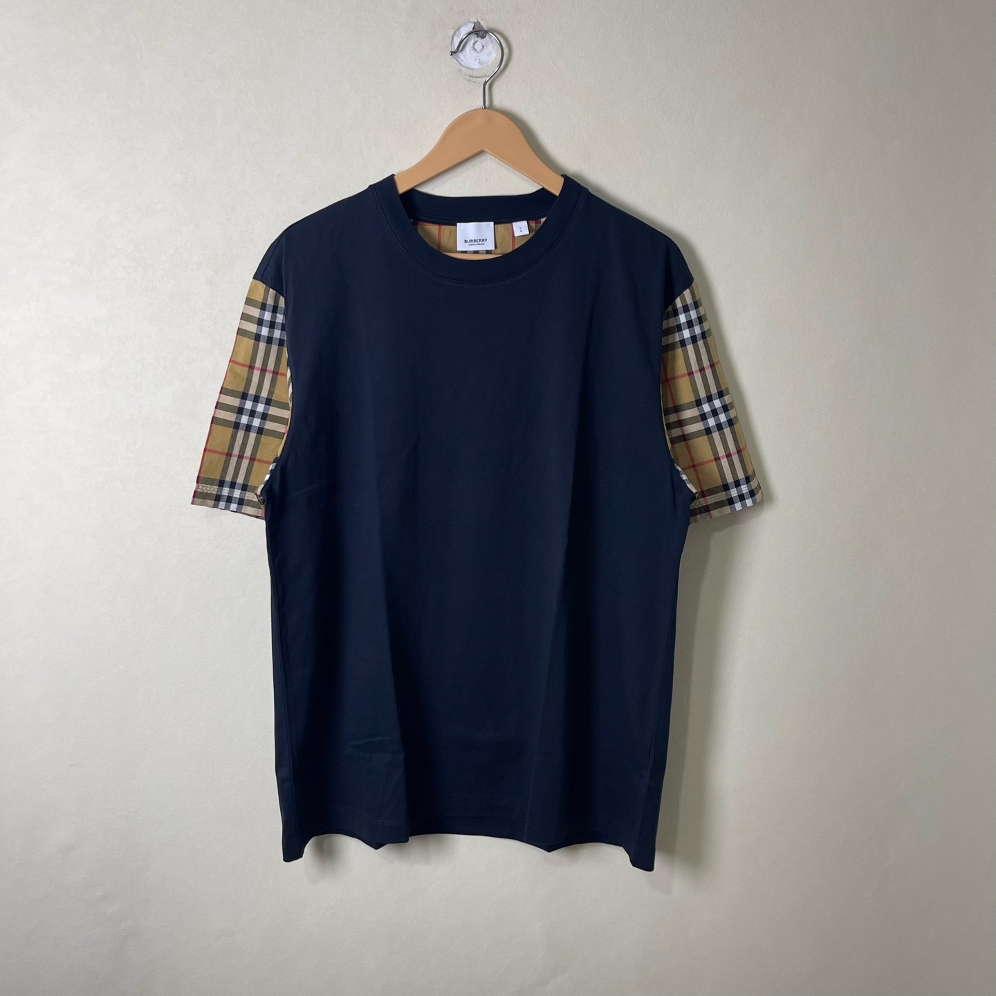 99新 BURBERRY/博柏利 99新 袖口格纹拼接短袖 黑色 