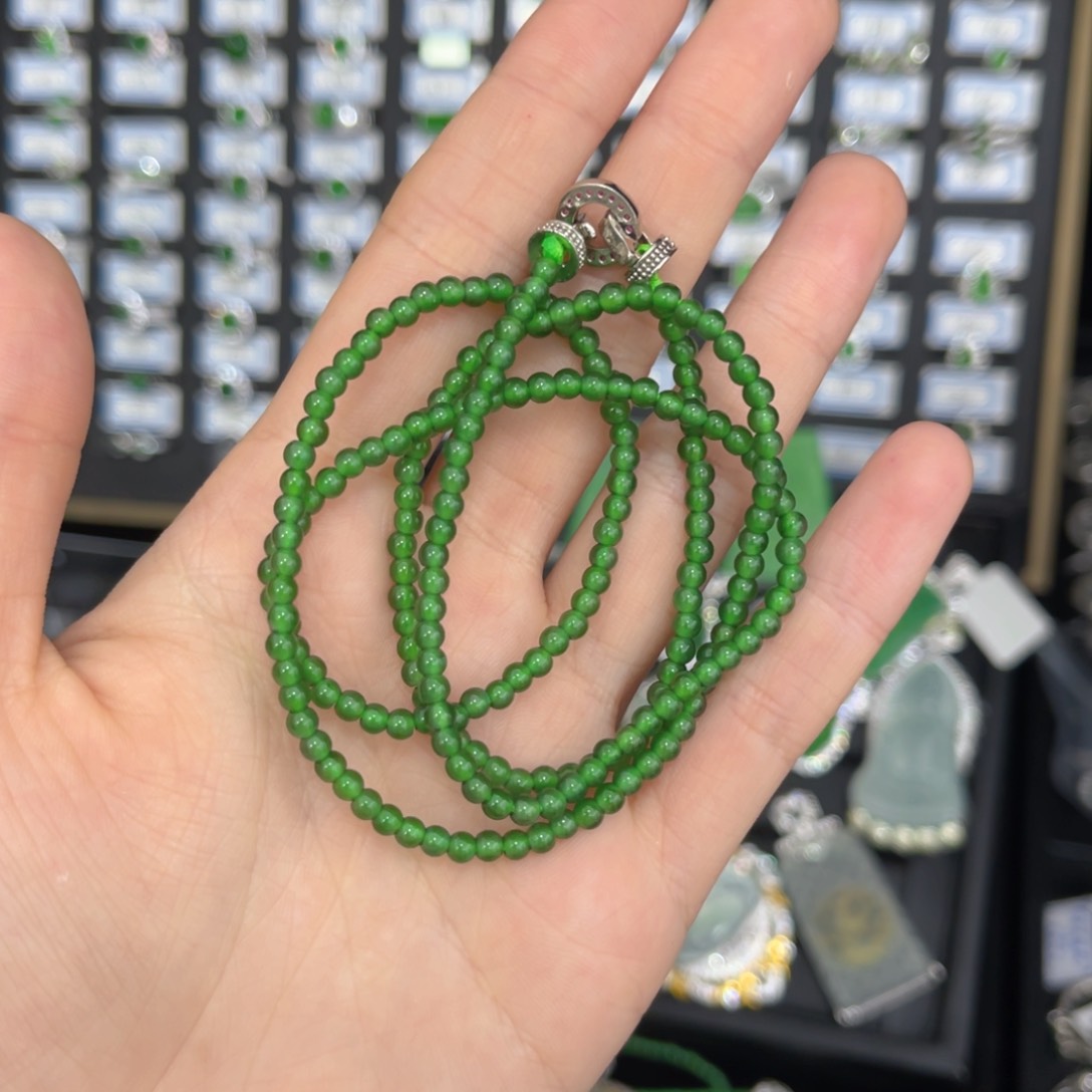 翡翠戒指未镶嵌小米珠翡翠