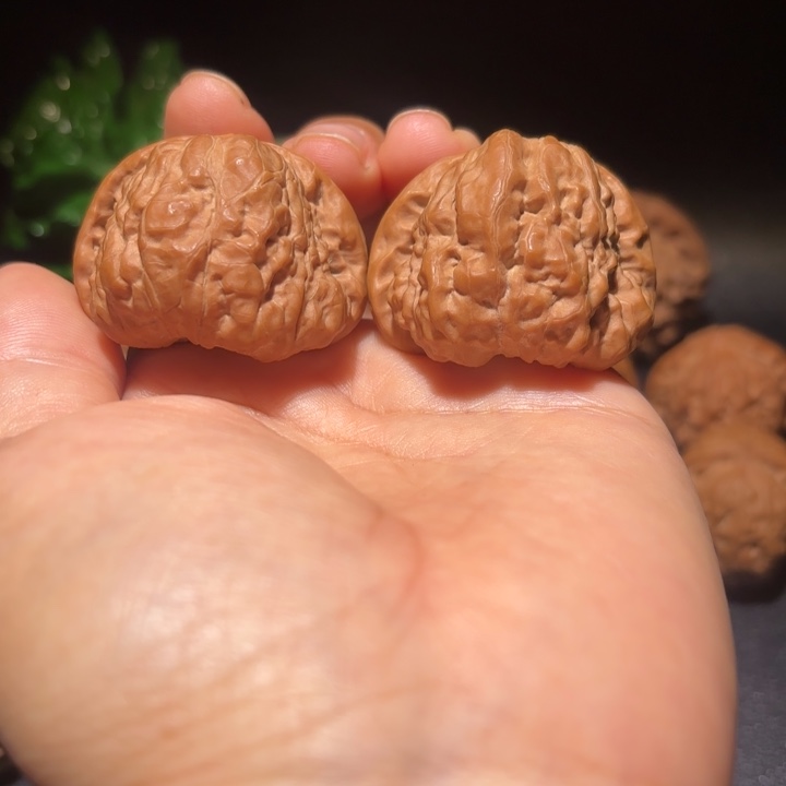 文玩核桃吊坠文玩核桃吊坠蛤蟆头40