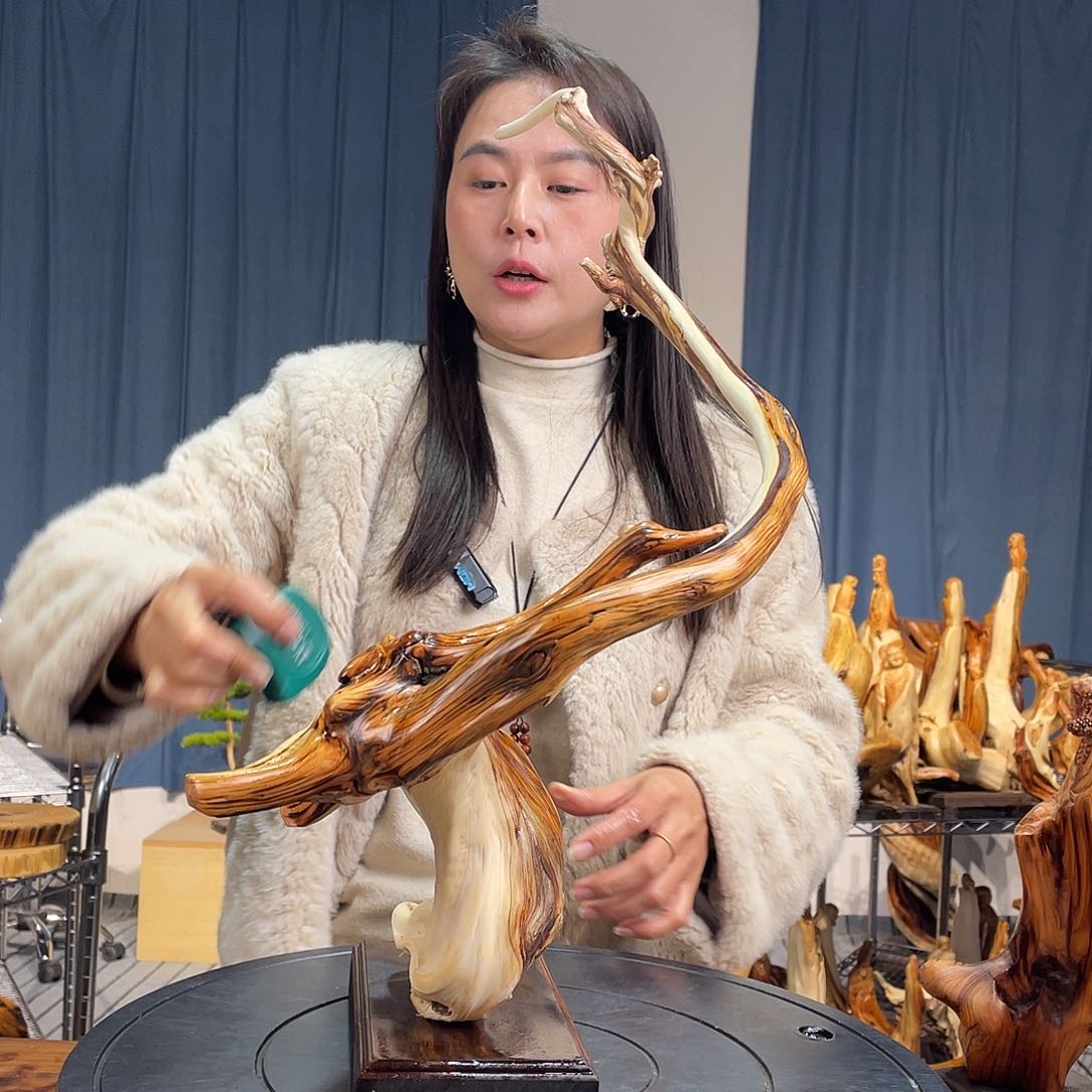 柏木（崖柏）随型艺术根雕