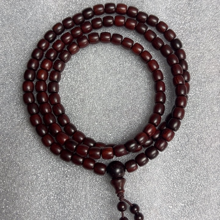 檀香紫檀（小叶紫檀）0.5*0.5。108粒一条