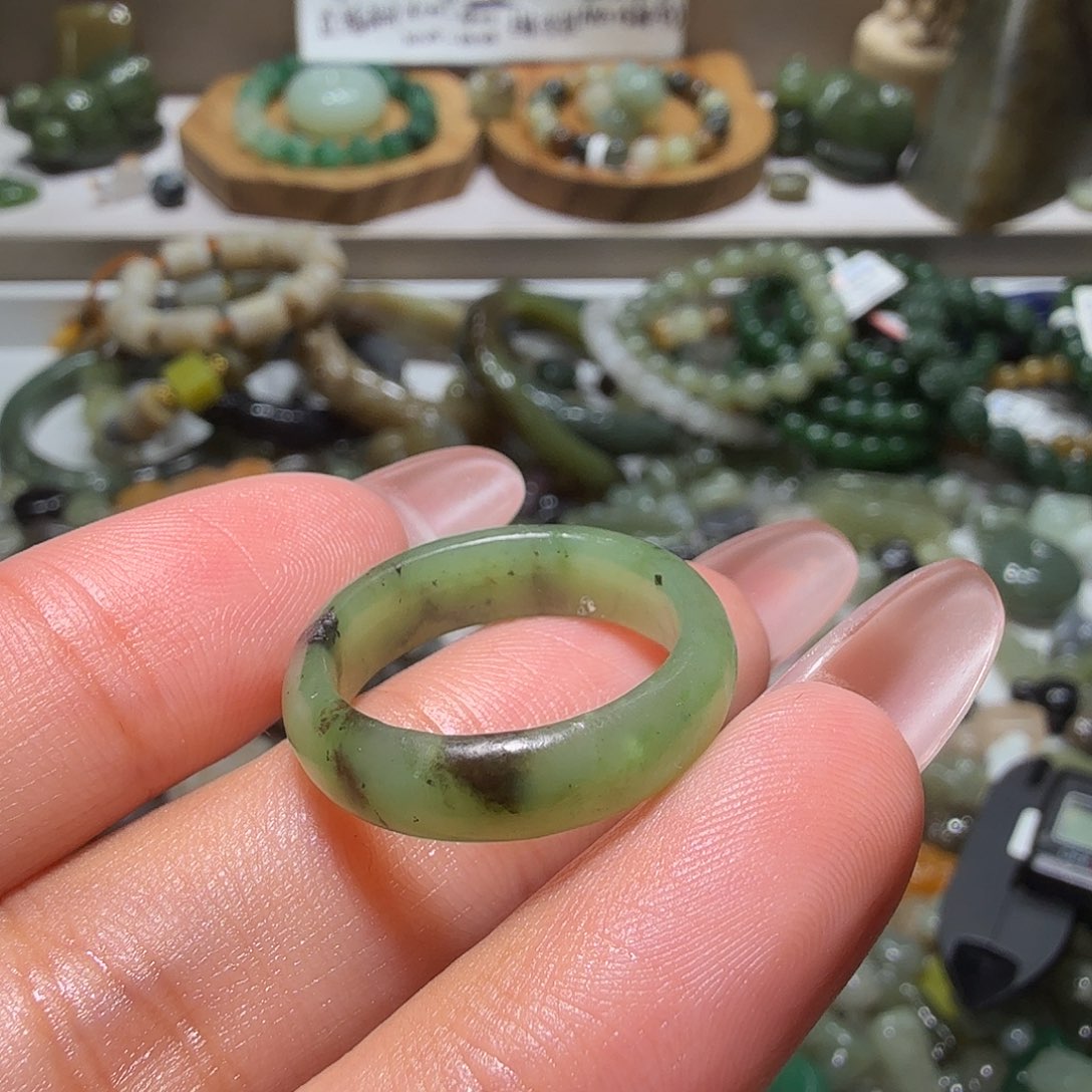 和田玉未镶嵌珠宝奇石