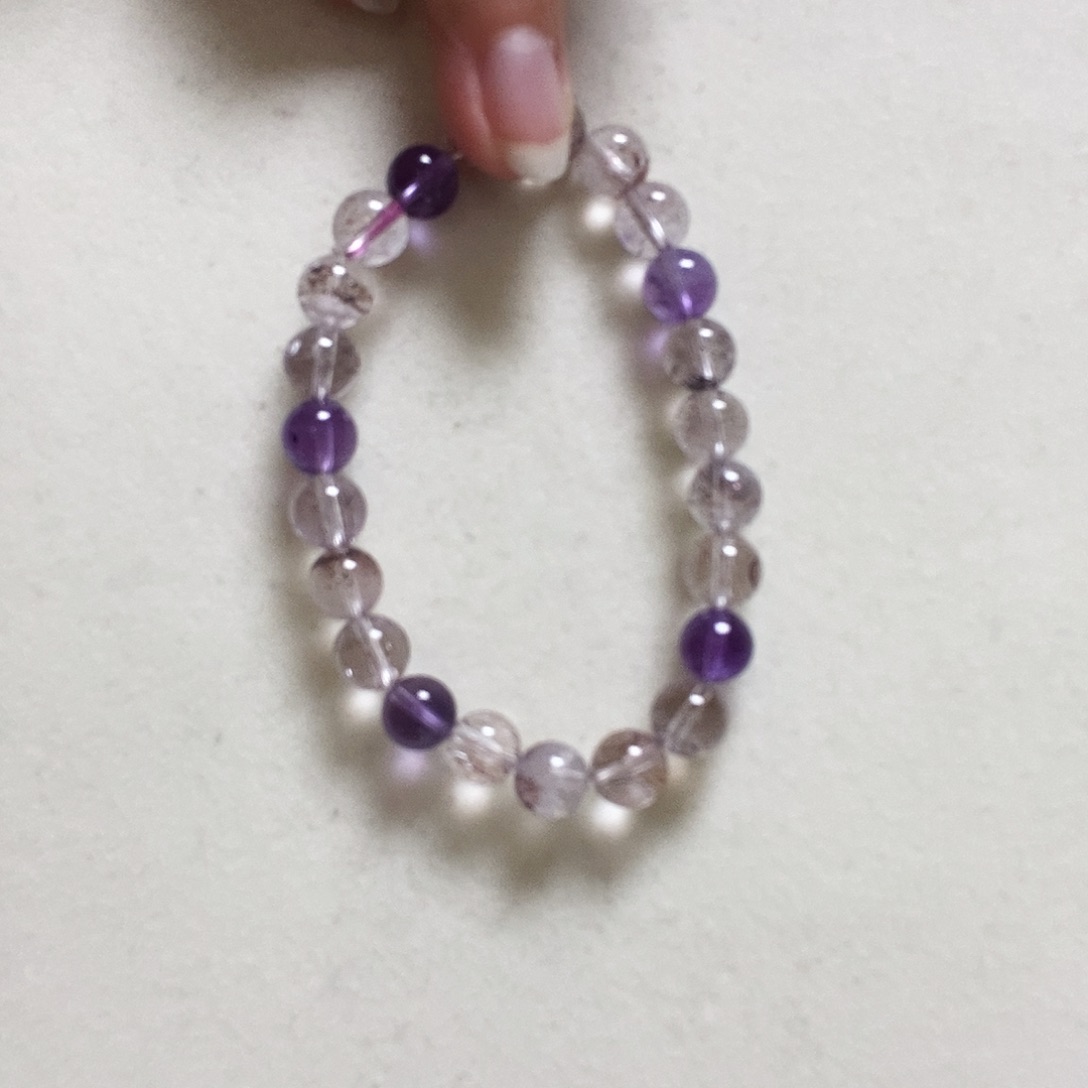 水晶手串未镶嵌简单