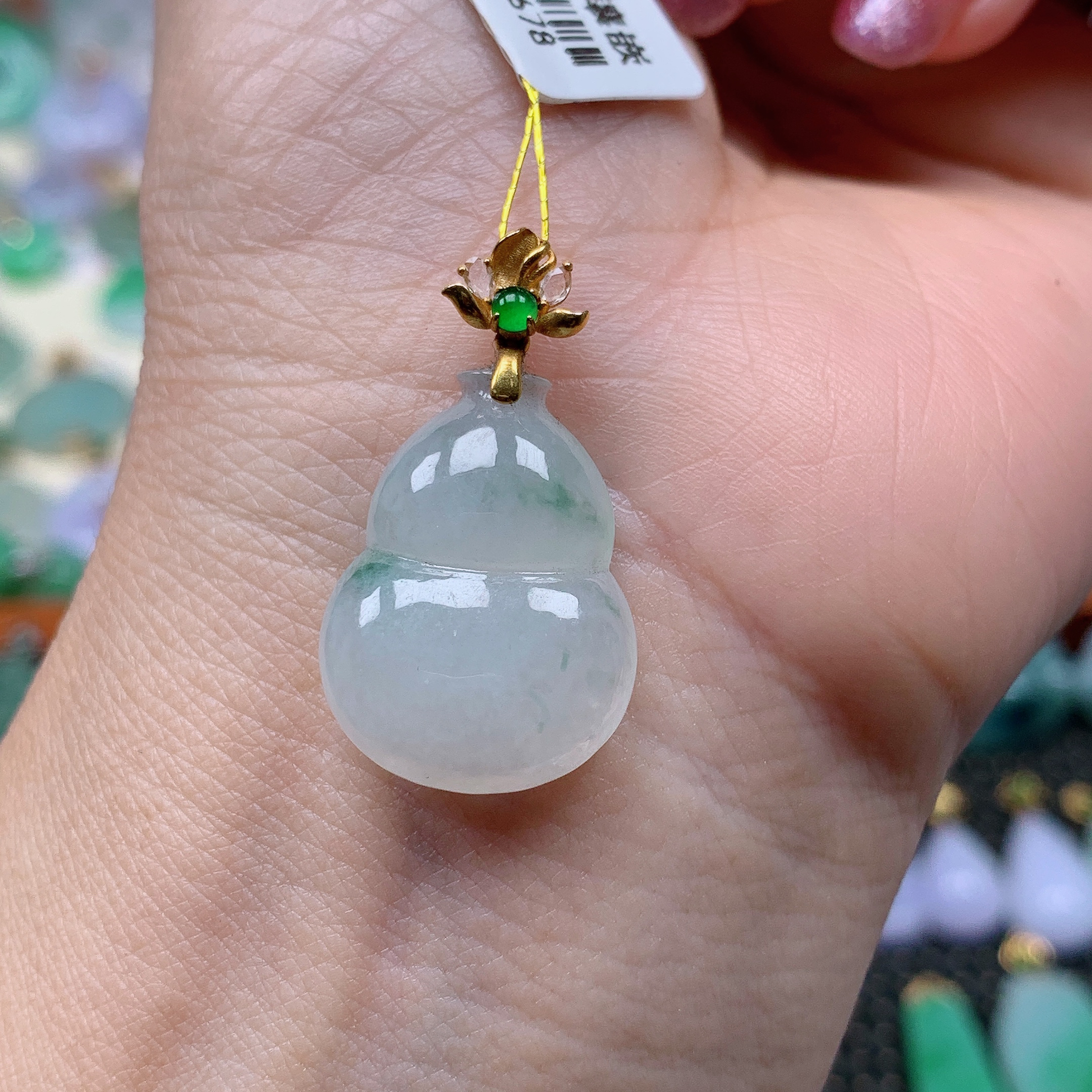 缅甸天然A货翡翠，冰飘花葫芦 编号13/1114尺寸22-16.8-5.9