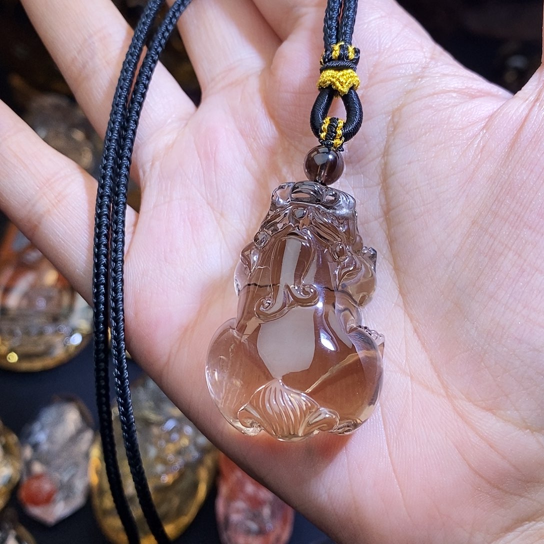 水晶吊坠未镶嵌三*吊坠