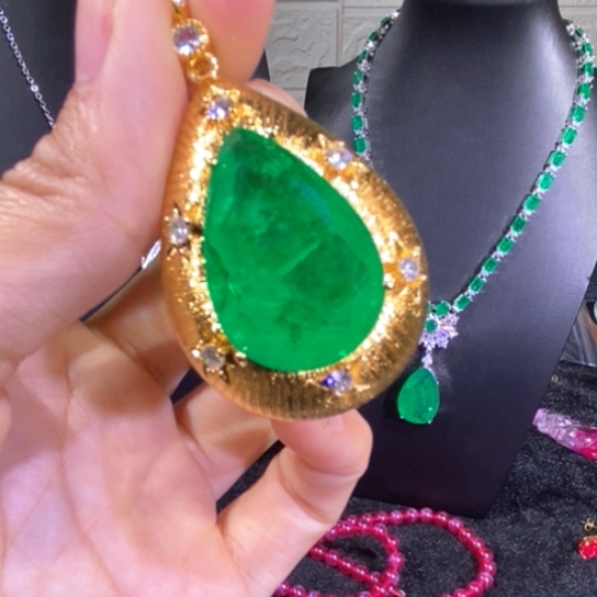 红宝石戒指未镶嵌