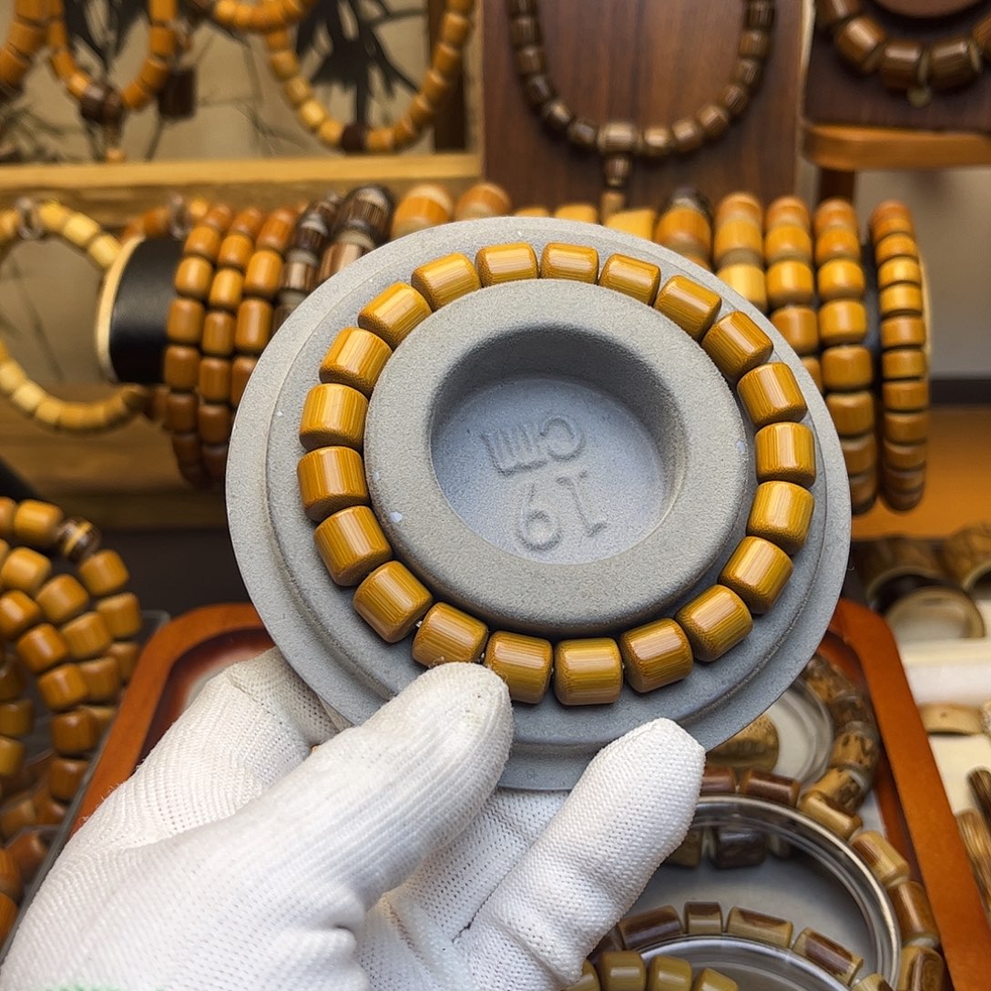 爱****初心竹木手串文创，红皮9*10