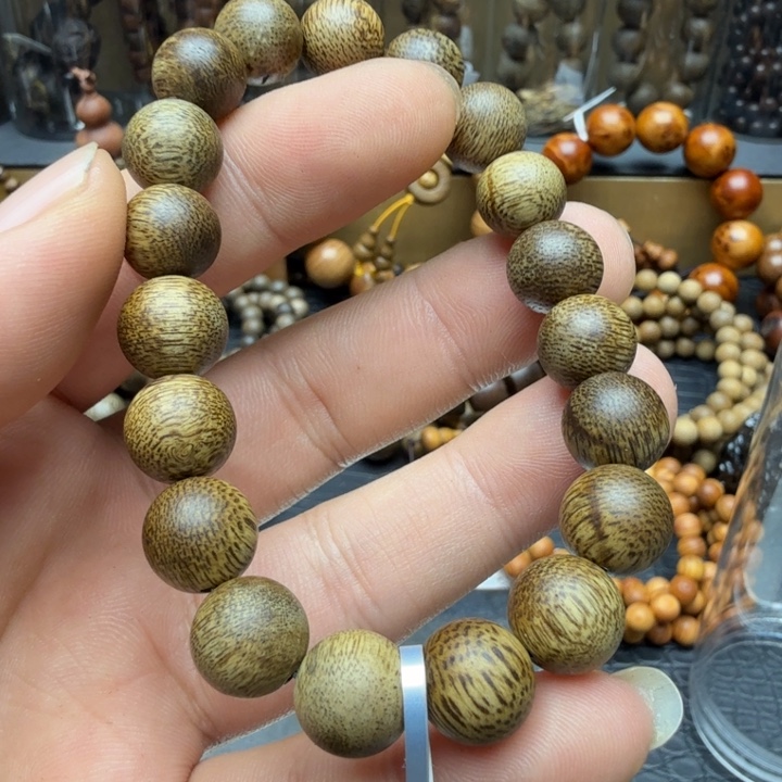 沉香碎屑沉香1.1芽庄虎斑白奇