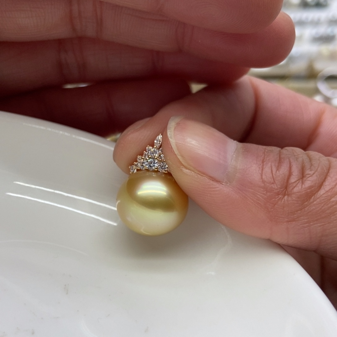 海水珍珠吊坠(不含链)18K金镶嵌