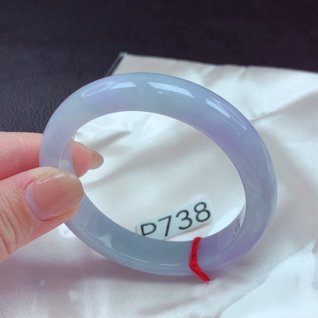 翡翠手镯未镶嵌手镯88