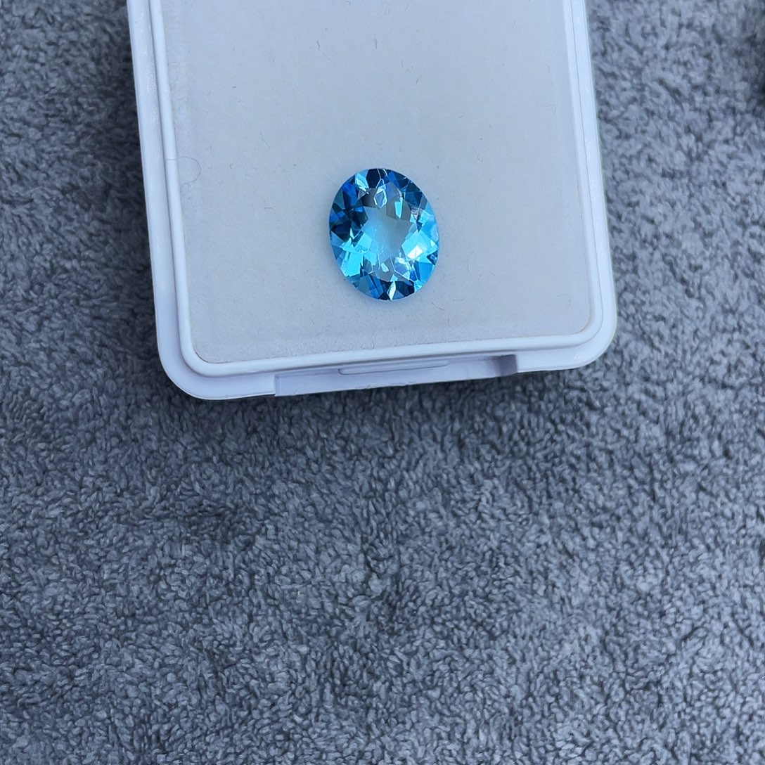 托帕石裸石3.38Ct