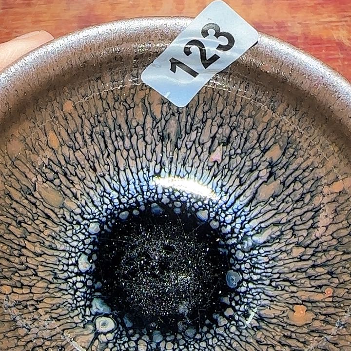 茶盏只想让你们多了解他一