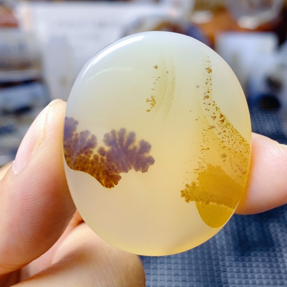 玛瑙/玉髓未镶嵌珠宝奇石