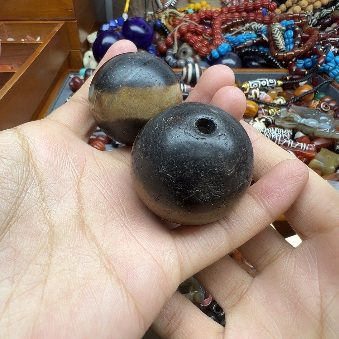 进***强玛瑙/玉髓未镶嵌珠宝半成品