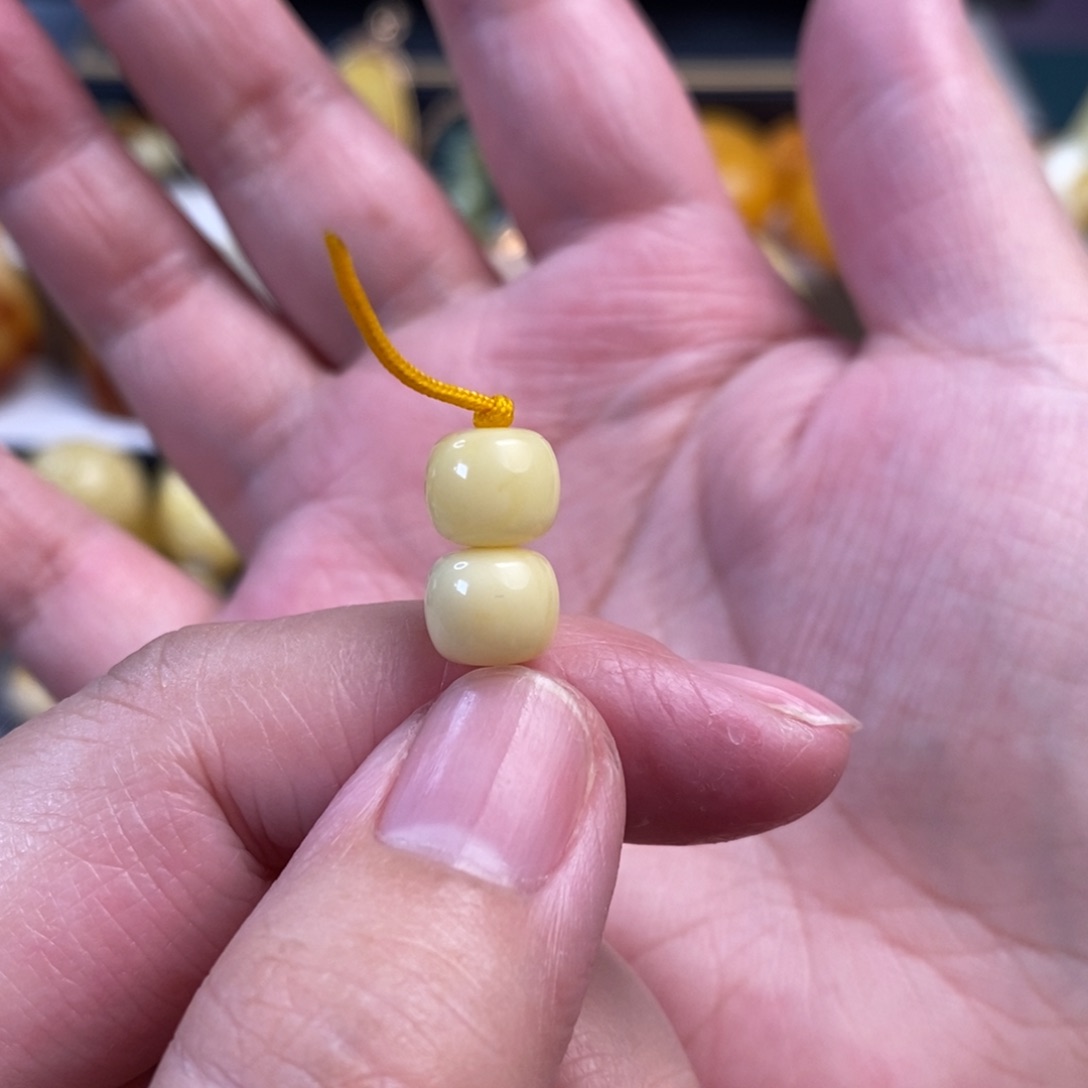 未镶嵌蜜蜡裸石阿尔卑斯奶白对珠8×7