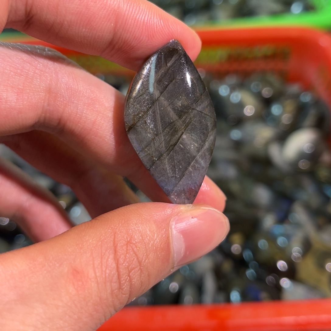 拉长石吊坠未镶嵌自*