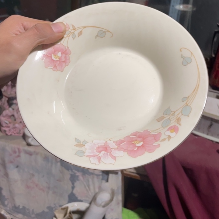 摆件陶瓷盘子碗砂锅都有