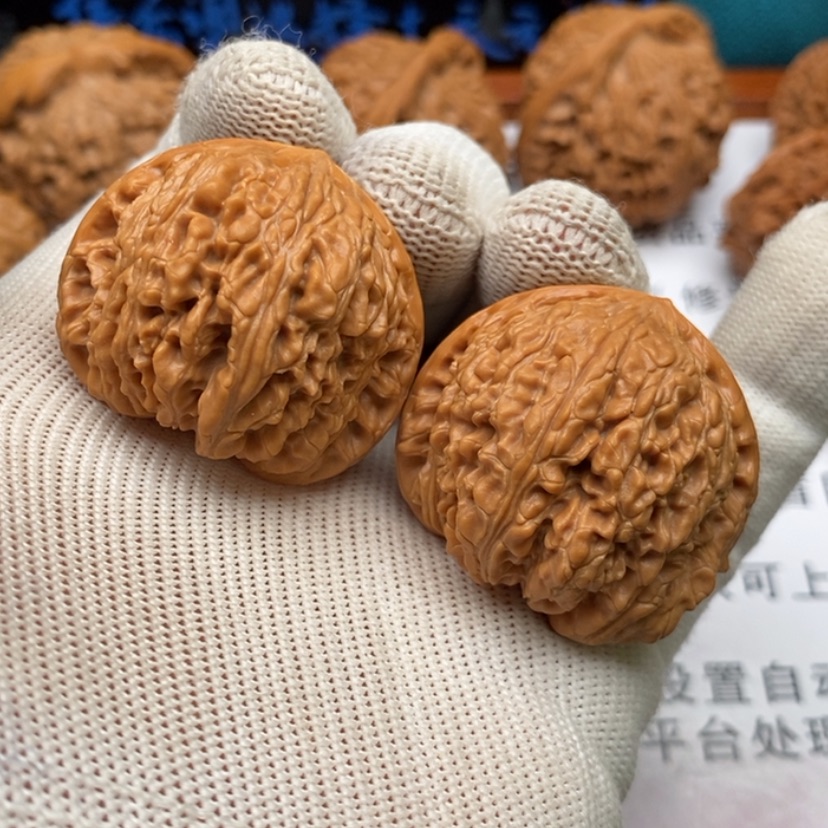 【闪购商品】吊坠文玩核桃马*桶58绣球