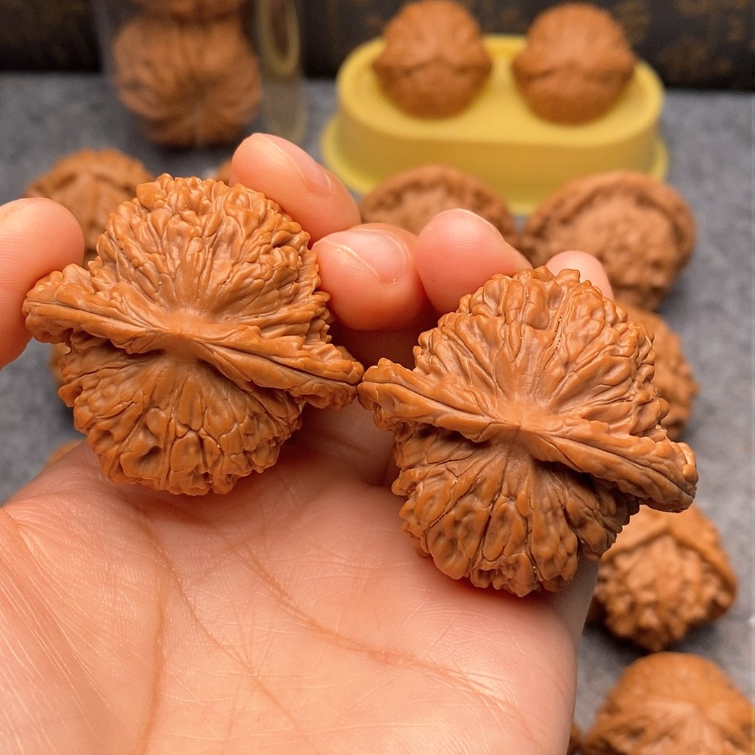 文玩核桃把件汉高楼43.8全品