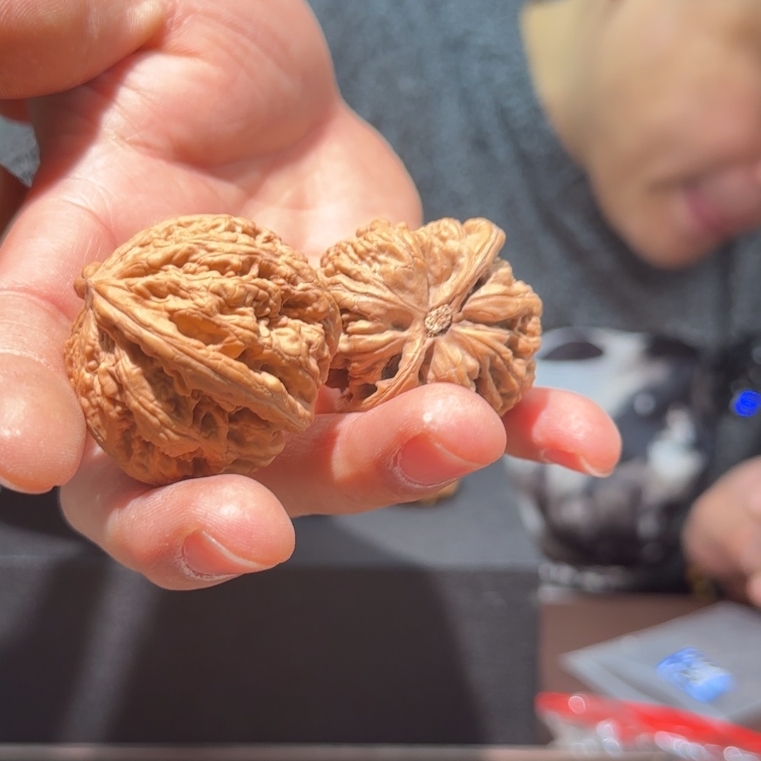 文玩核桃吊坠大粗筋41 第四队