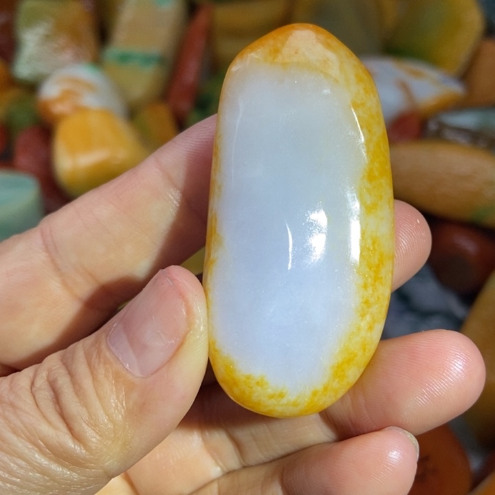 陈***7翡翠未镶嵌颈饰缅甸