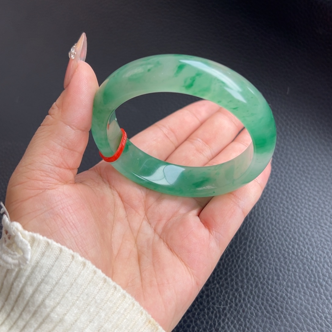 石英质玉未镶嵌手镯58.8