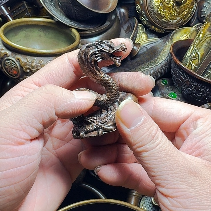 铜器摆件收收藏藏