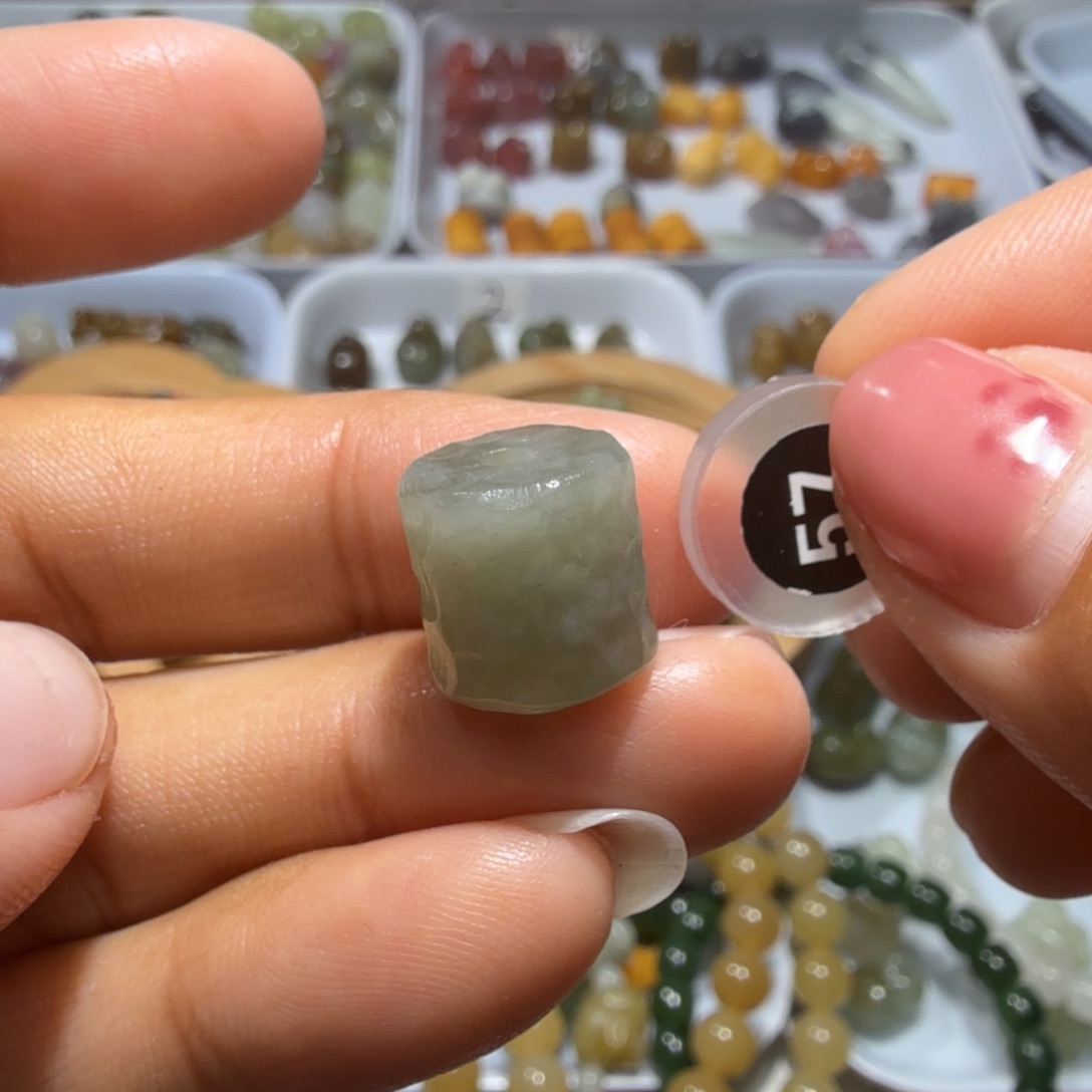 和田玉未镶嵌珠宝奇石