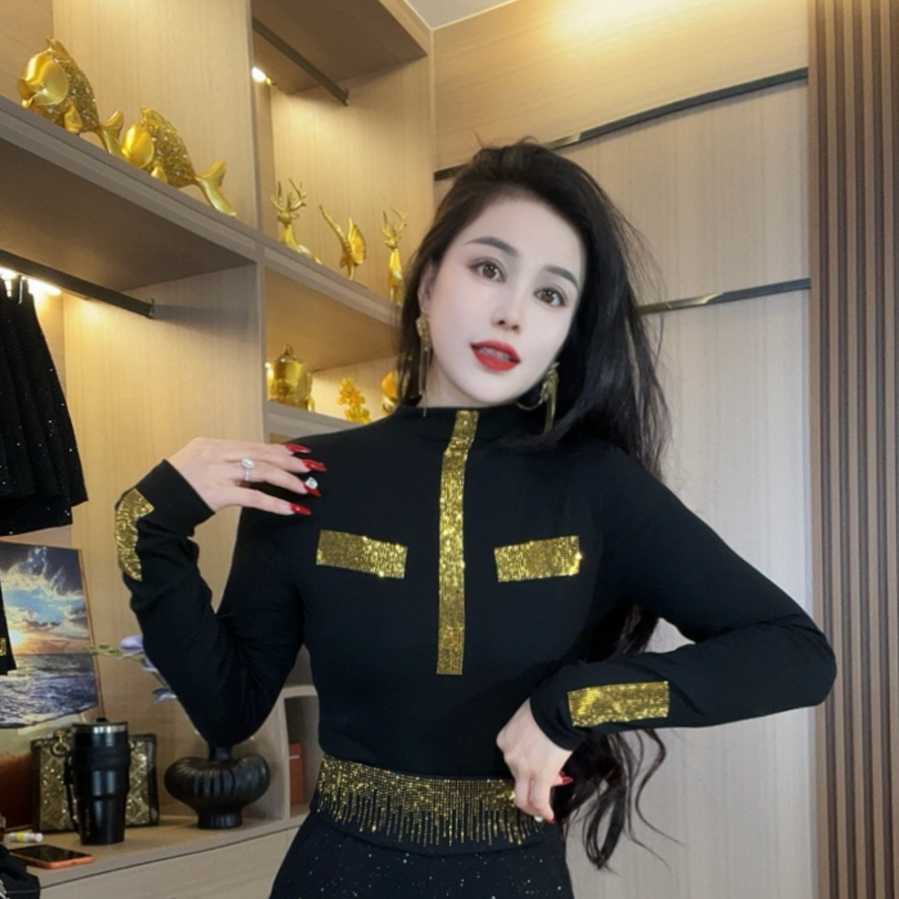 2025秋冬款时尚半高领重工金钻套头女宽松显瘦长袖上衣