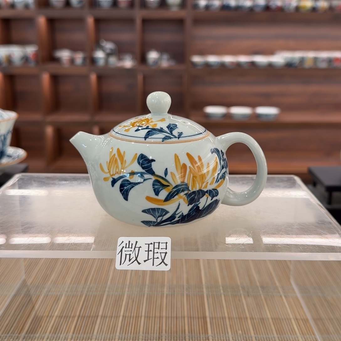 釉下手绘茶具微瑕