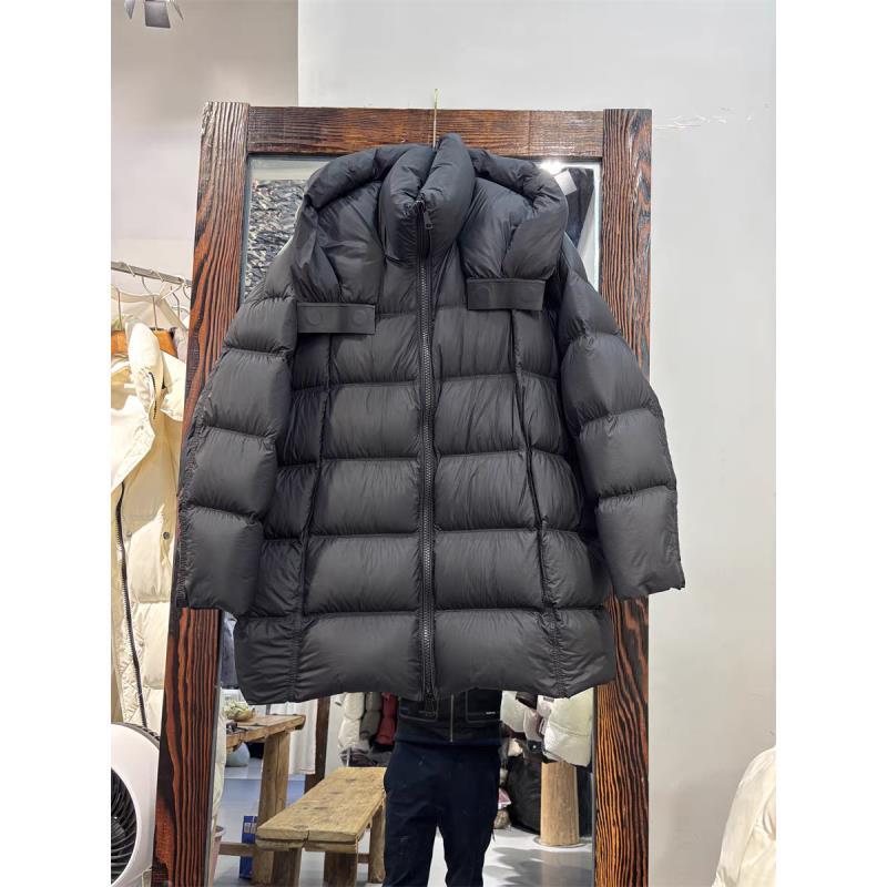 12/13   长款90鹅绒茧型泡芙皮扣中长款加厚连帽