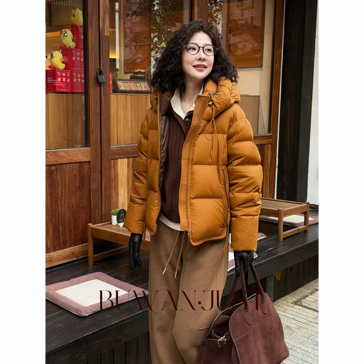 BUWANJUST【砂糖橘】高定大泡芙蓬松轻盈保暖90绒连帽羽绒服B2505