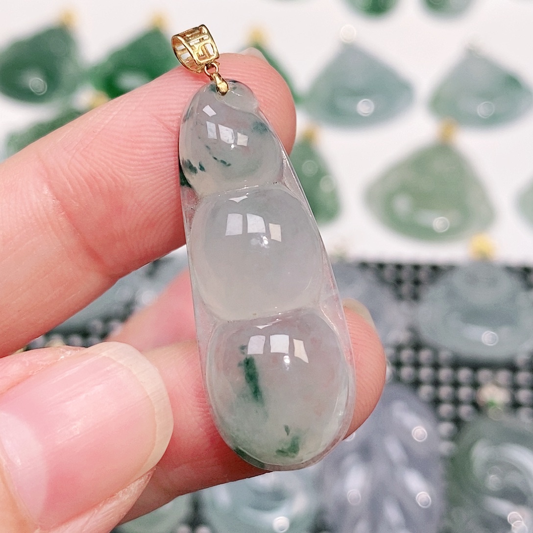 翡翠18K金镶嵌颈饰