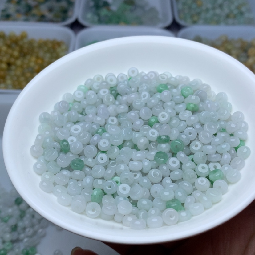 【闪购商品】翡翠手链未镶嵌富*卡3乘5 50颗