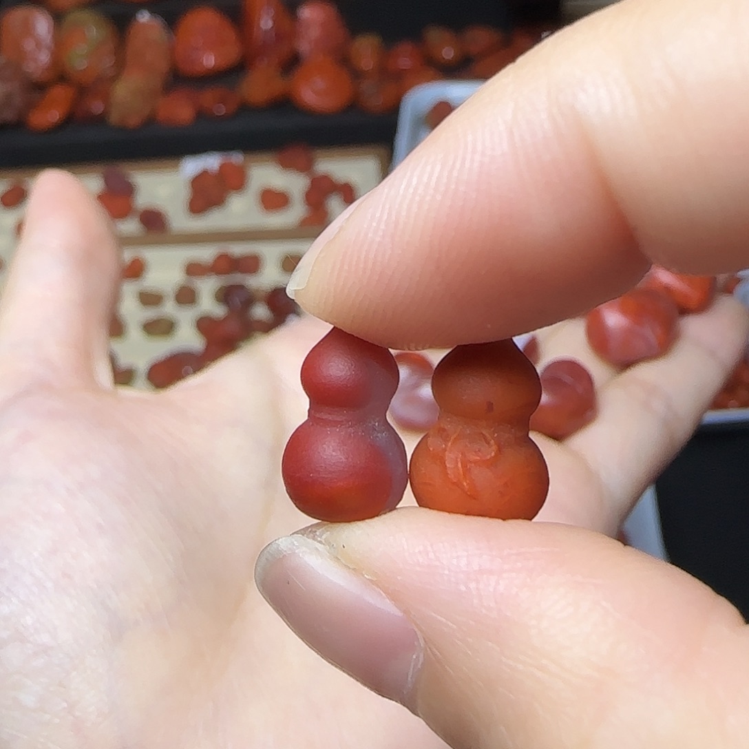 奔***霸南红玛瑙未镶嵌颈饰