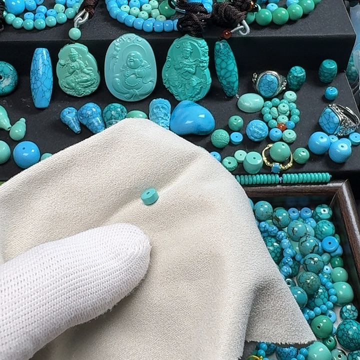 彬***子绿色隔片卡五尺寸四颗