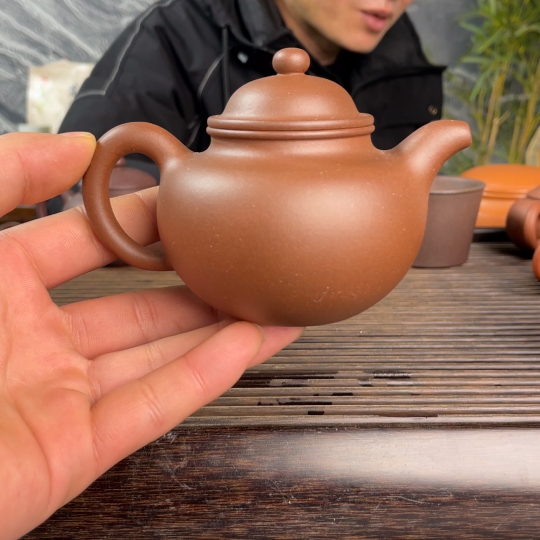 紫砂茶壶紫泥掇球