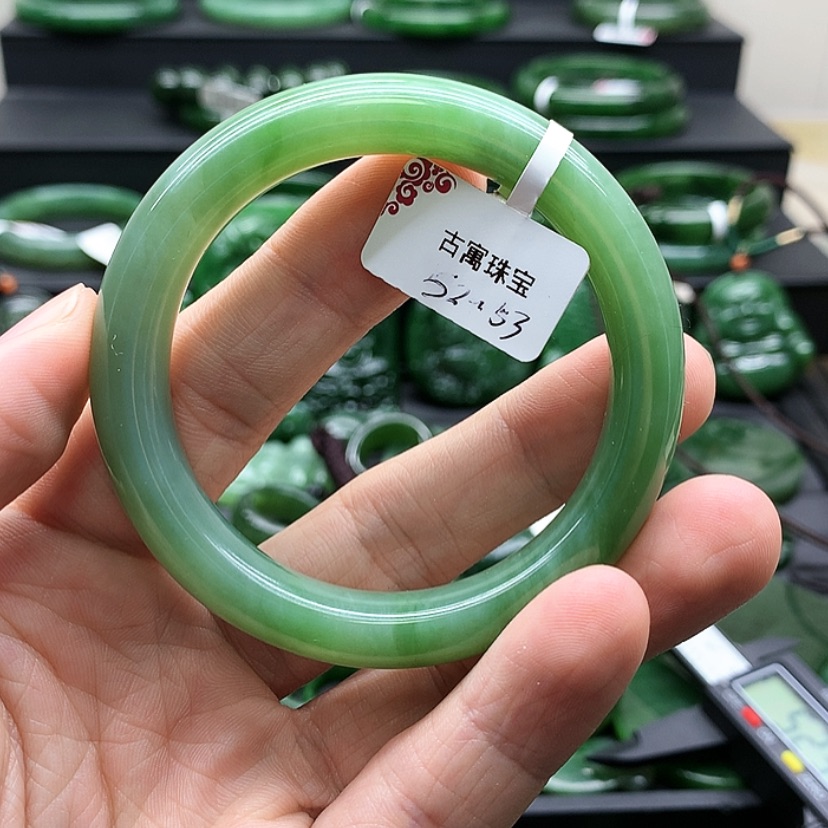 【闪购商品】和田玉（碧玉）手镯未镶嵌