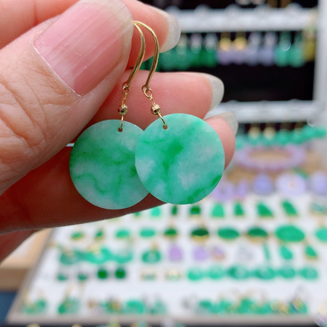 翡翠耳饰18K金镶嵌的